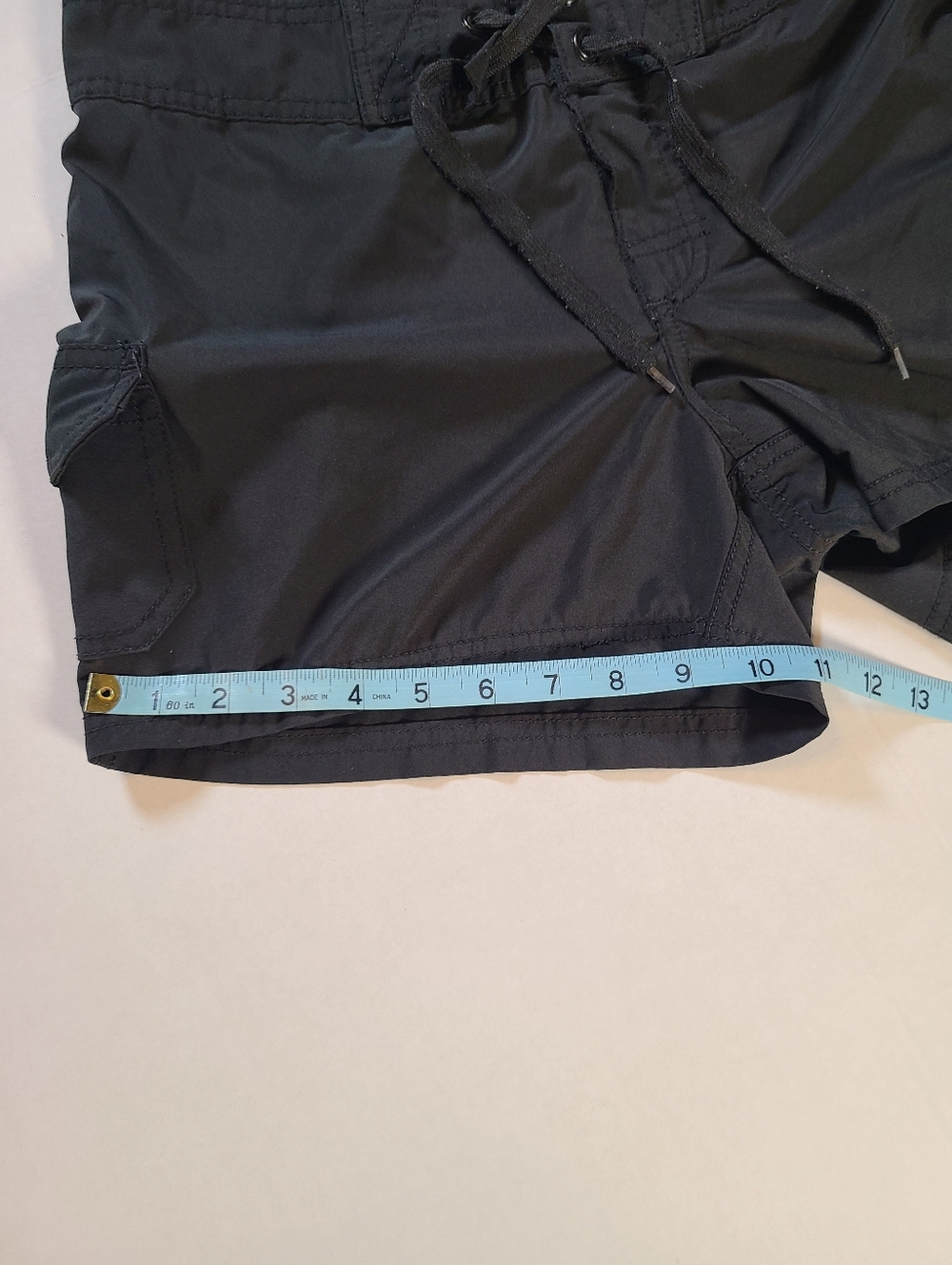 Okami Surf Black Women's Swim  Shorts Size 6 EUC Side Pockets Front Tie - Picture 7 of 10